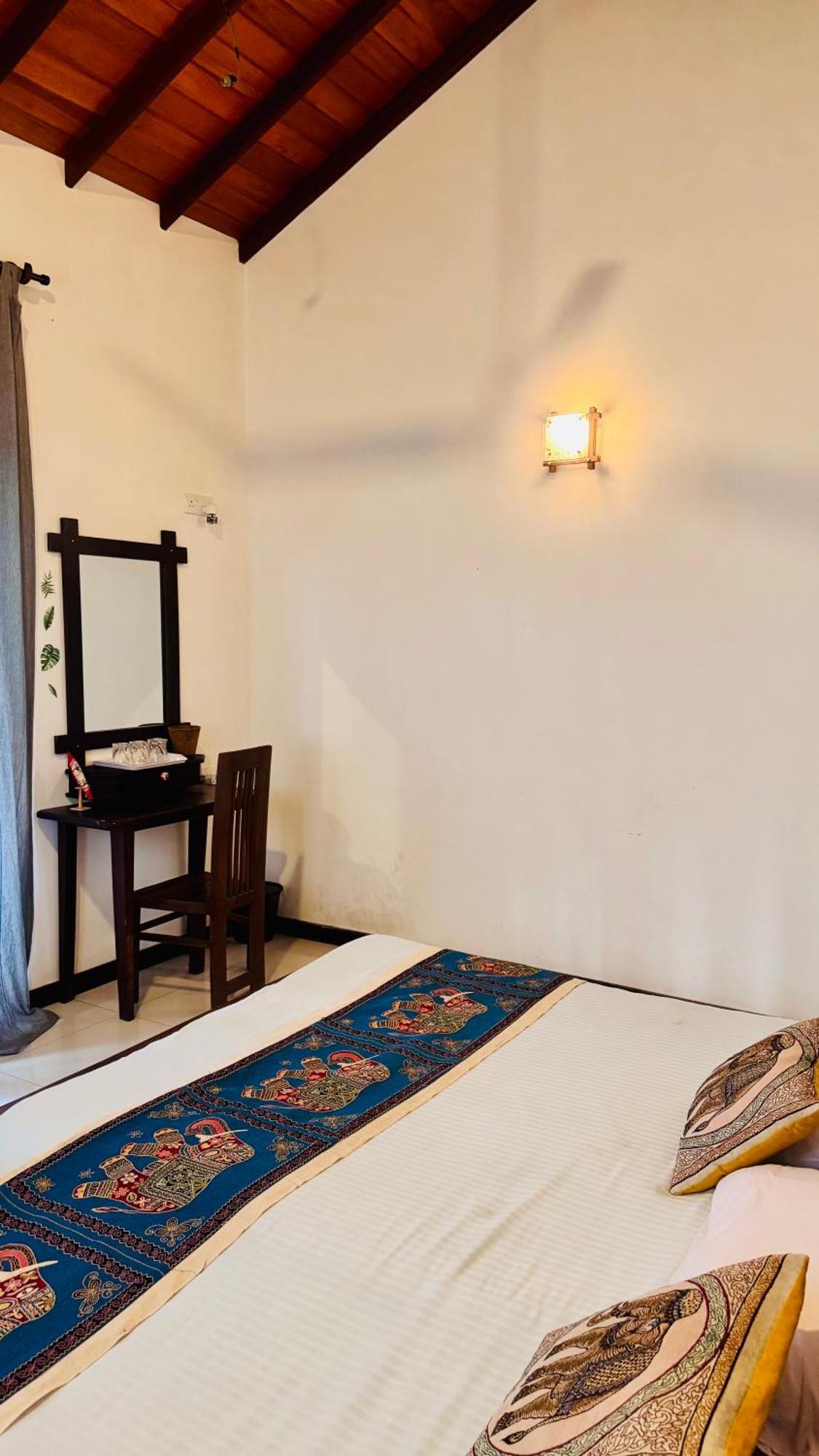 Sritaly Inn Mirissa Εξωτερικό φωτογραφία