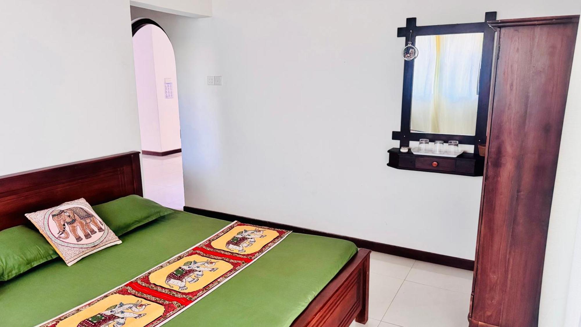 Sritaly Inn Mirissa Εξωτερικό φωτογραφία